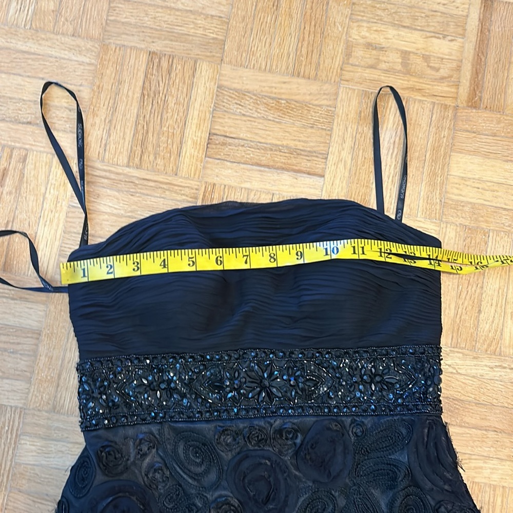 Sue Wong - Picture 3 of 11